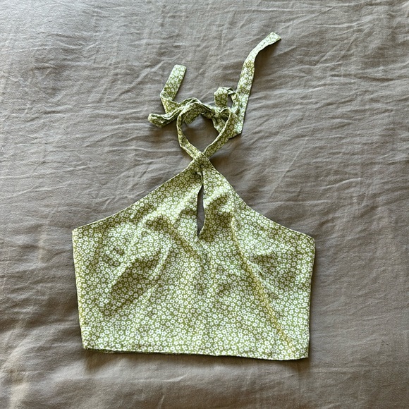 ✨ BILLABONG CROPPED HALTER TOP SZ M - Picture 1 of 6